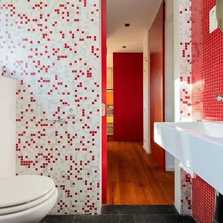 Charming Design For A Colourful Apartment *